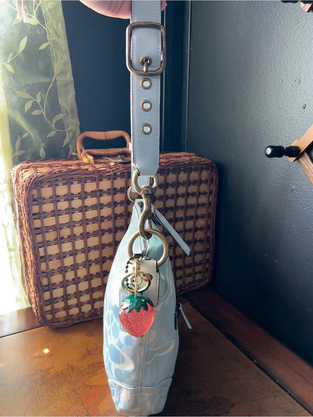 COACH 2006 Optic Signature light blue VINTAGE Canvas/Leather shoulder bag - Picture 7 of 16